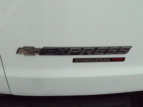 Used 2014 Chevrolet Express 1500 LT w/ LT Preferred Equipment Group AWD/4WD image 38