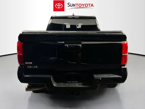 Used 2024 Toyota Tacoma SR5 AWD/4WD image 5