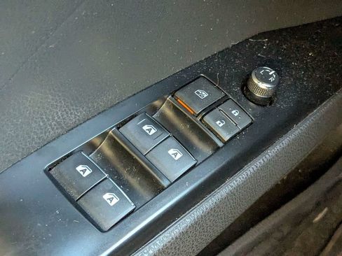 Used 2019 Toyota Camry XSE w/ Driver Assist Package FWD image 24
