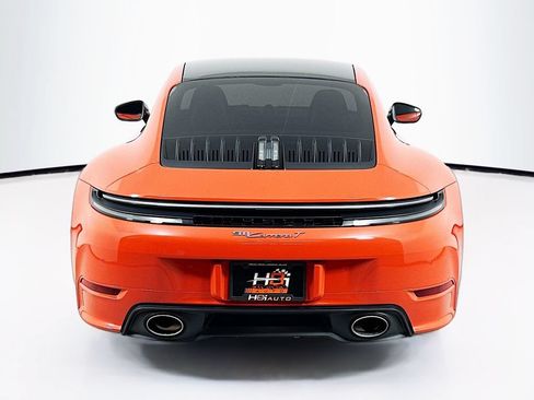 Used 2025 Porsche 911 Carrera T RWD image 7