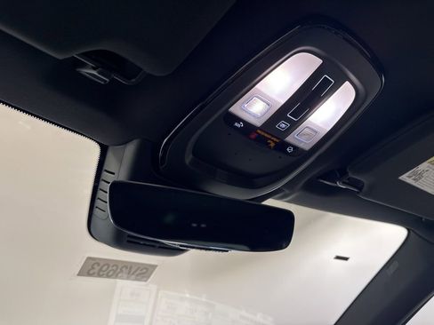 New 2026 Volvo XC90 T8 Plus w/ Protection Package Premier AWD/4WD image 15