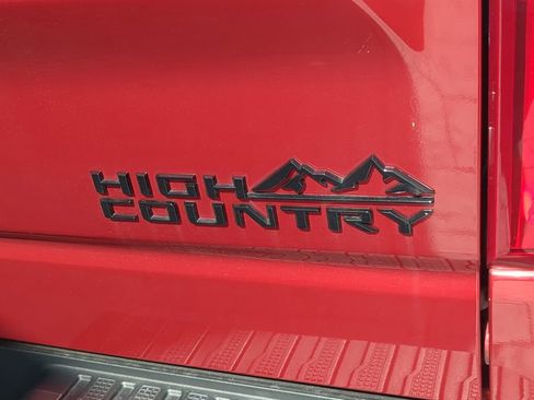 Used 2023 Chevrolet Silverado 1500 High Country w/ Technology Package AWD/4WD image 10