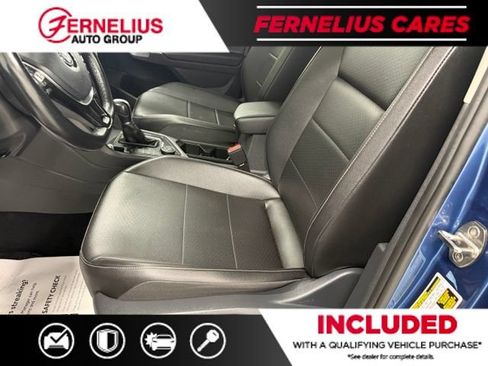 Used 2018 Volkswagen Tiguan SEL AWD/4WD image 34