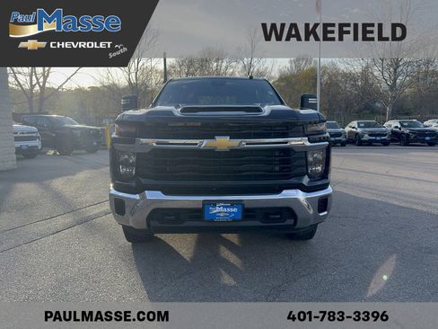 Used 2024 Chevrolet Silverado 2500 LT AWD/4WD image 2