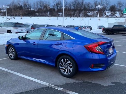 Used 2017 Honda Civic EX image 3