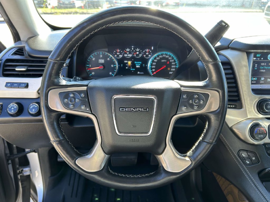 Used 2020 GMC Yukon XL Denali AWD/4WD image 22