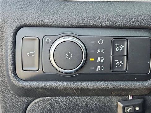 Used 2020 Ford Explorer XLT w/ Equipment Group 202A image 17