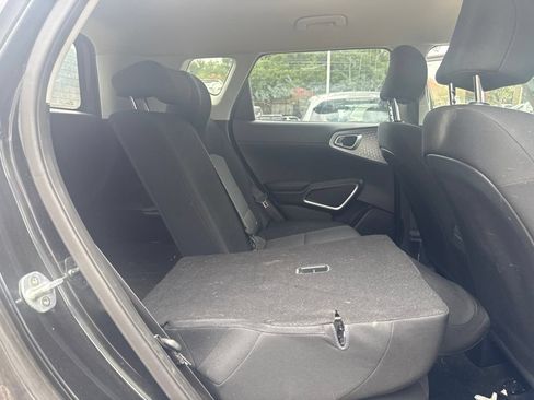 Used 2020 Kia Soul LX FWD image 15