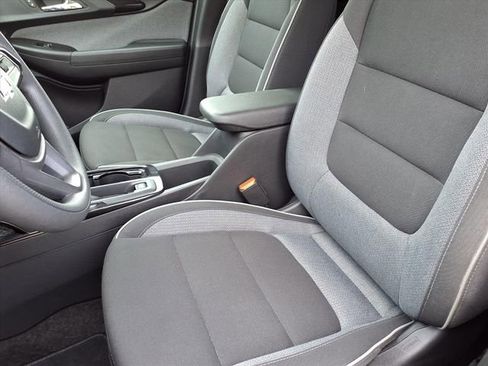 Used 2023 Chevrolet TrailBlazer LT image 3