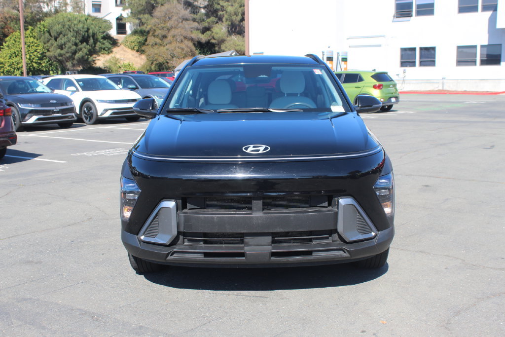 Used 2025 Hyundai Kona SEL AWD/4WD image 4