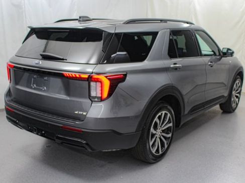 Used 2026 Ford Explorer ST-Line AWD/4WD image 7