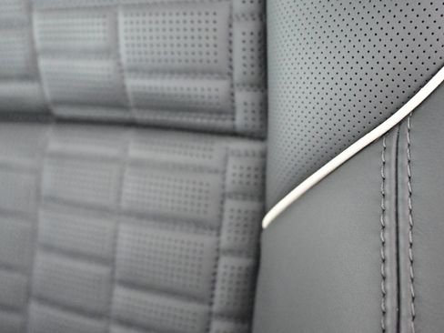 Used 2025 Cadillac Escalade Sport Platinum image 35