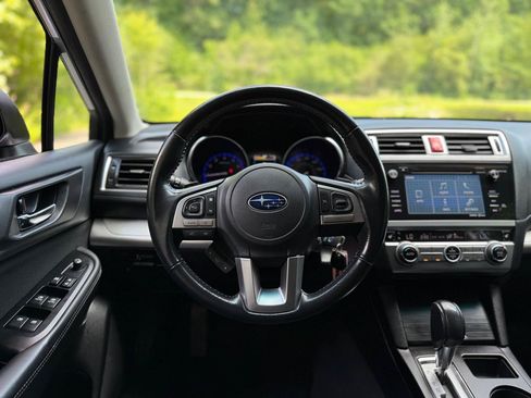 Used 2016 Subaru Outback 2.5i Premium AWD/4WD image 17