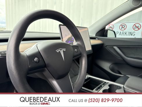 Used 2021 Tesla Model Y Long Range image 14