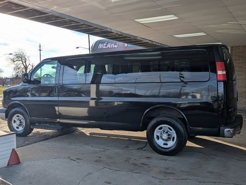 Used 2012 Chevrolet Express 3500 LT w/ LT Preferred Equipment Group image 10