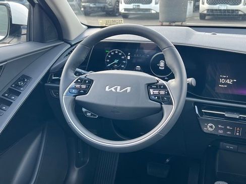 New 2026 Kia Niro Wind image 14