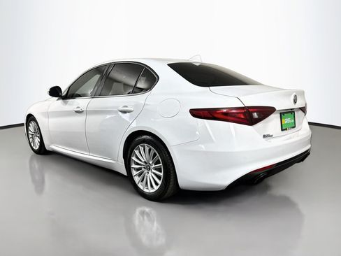 Used 2022 Alfa Romeo Giulia Sprint RWD image 7