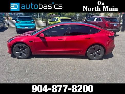 Used 2022 Tesla Model 3 RWD image 2
