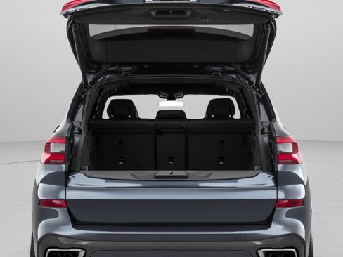 Used 2019 BMW X5 xDrive50i w/ M Sport Package AWD/4WD image 37