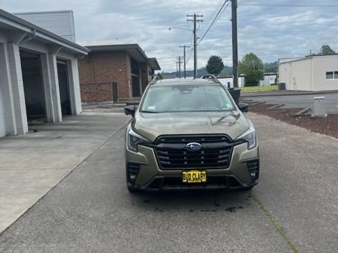 Used 2023 Subaru Ascent Onyx Edition Limited AWD/4WD image 3