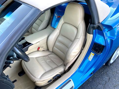 Used 2009 Chevrolet Corvette Convertible w/ Preferred Equipment Group image 25
