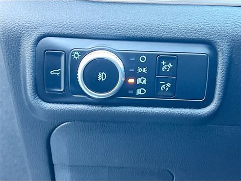 Used 2023 Ford Explorer Limited w/ Equipment Group 301A image 10