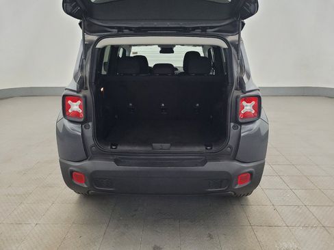 Used 2022 Jeep Renegade Latitude AWD/4WD image 29