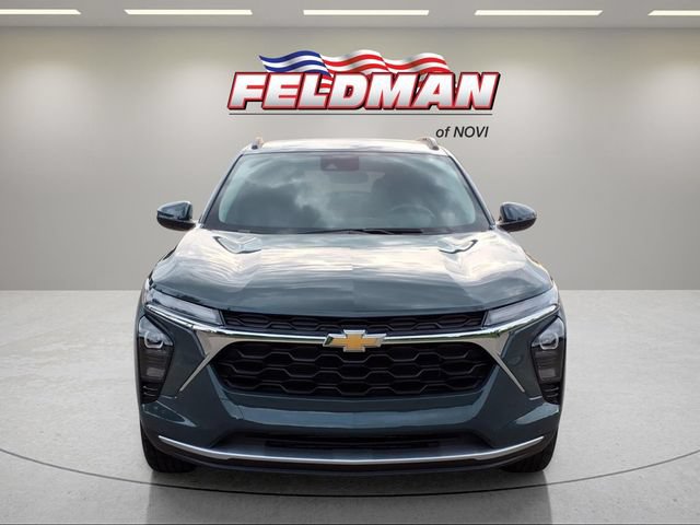 Used 2025 Chevrolet Trax LT w/ Driver Confidence Package FWD image 9