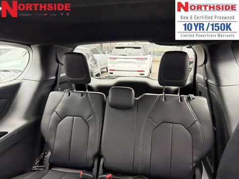 New 2026 Chrysler Pacifica Select image 15