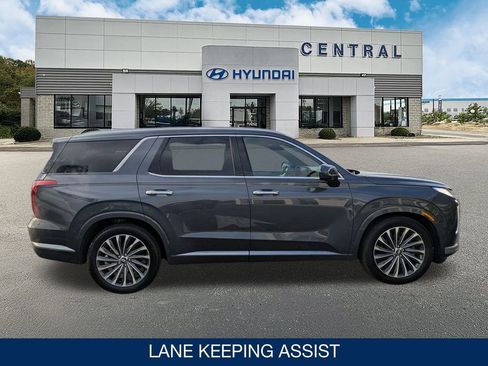 Certified 2024 Hyundai Palisade Calligraphy image 9