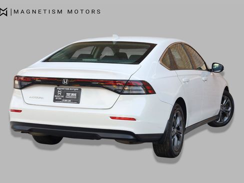 Used 2023 Honda Accord EX image 8