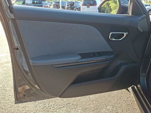 Used 2025 Kia K4 EX FWD image 12