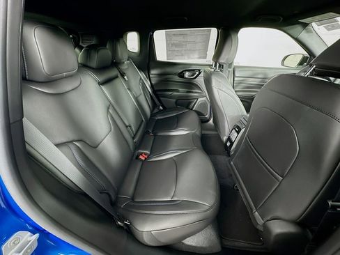 New 2026 Jeep Compass Limited image 32
