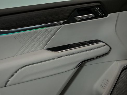 New 2026 GMC Acadia Denali image 5