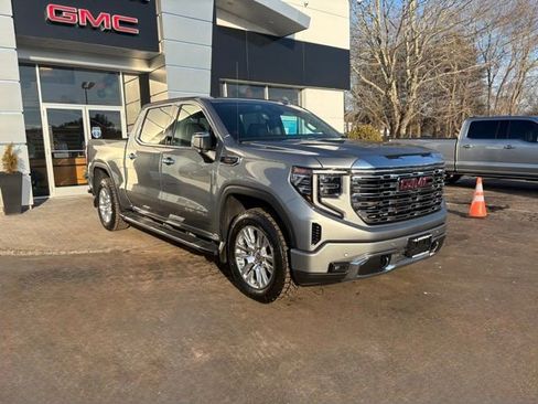 Used 2024 GMC Sierra 1500 Denali w/ Technology Package image 5