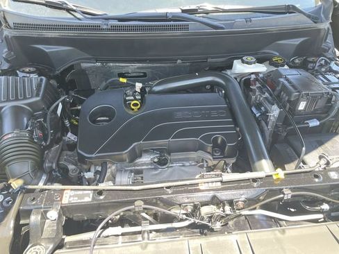 Used 2024 GMC Terrain SLE AWD/4WD image 29