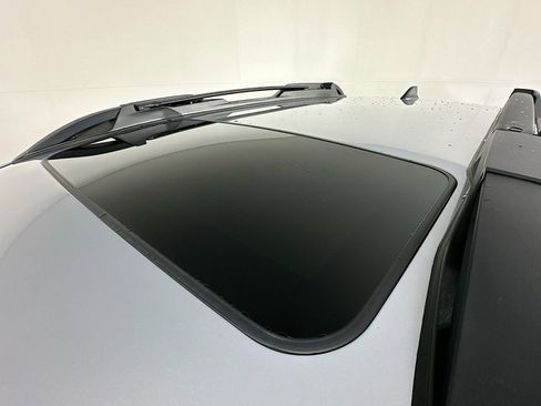 Used 2025 Subaru Outback Premium w/ Popular Package #1A image 29