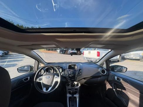 Used 2014 Ford Fiesta SE FWD image 16