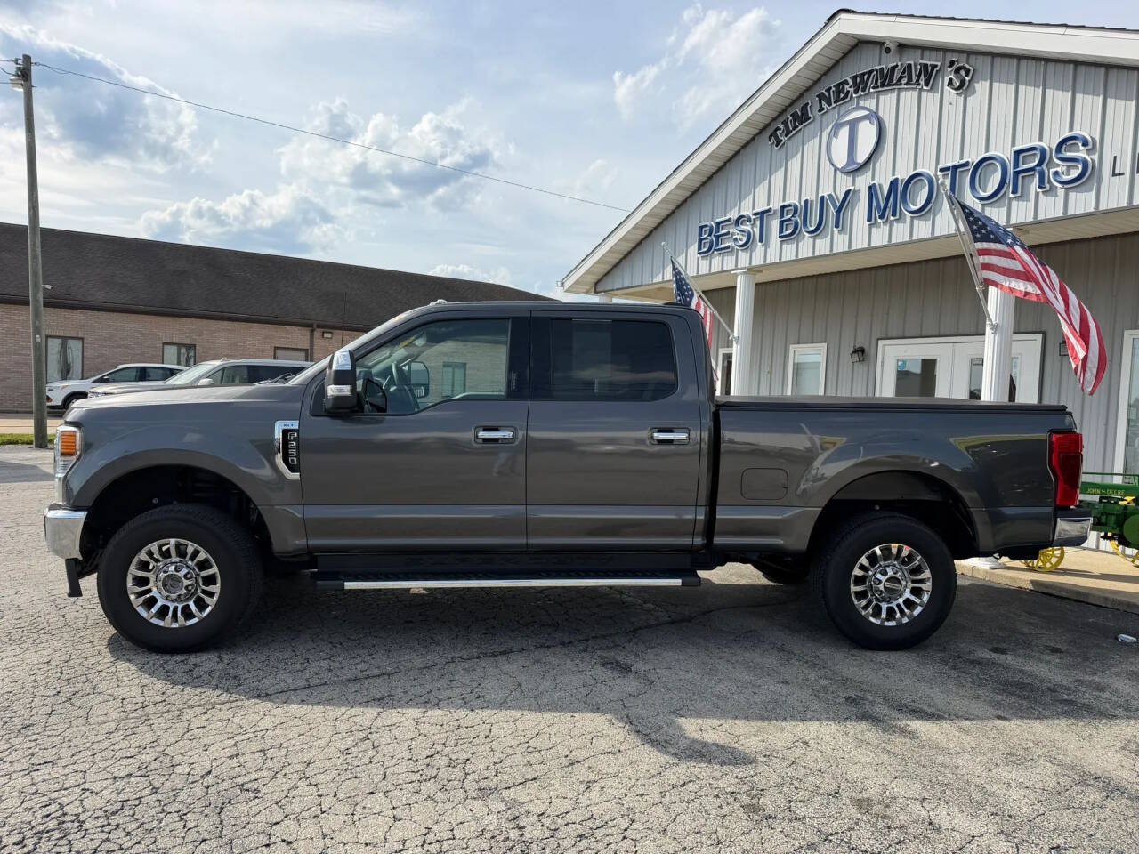 Used 2020 Ford F250 XLT w/ XLT Premium Package AWD/4WD image 2