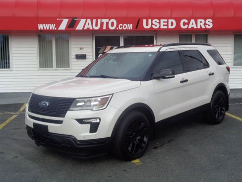 Used 2018 Ford Explorer Sport w/ Equipment Group 401A AWD/4WD image 14