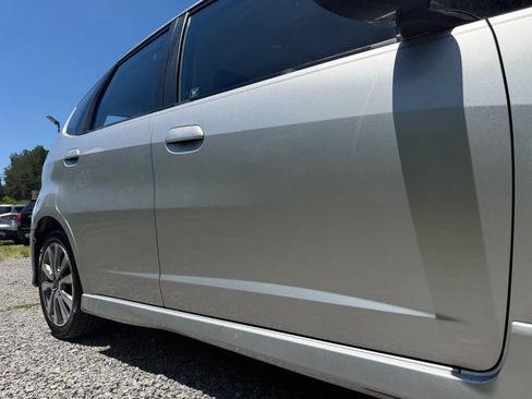 Used 2013 Honda Fit Sport image 9