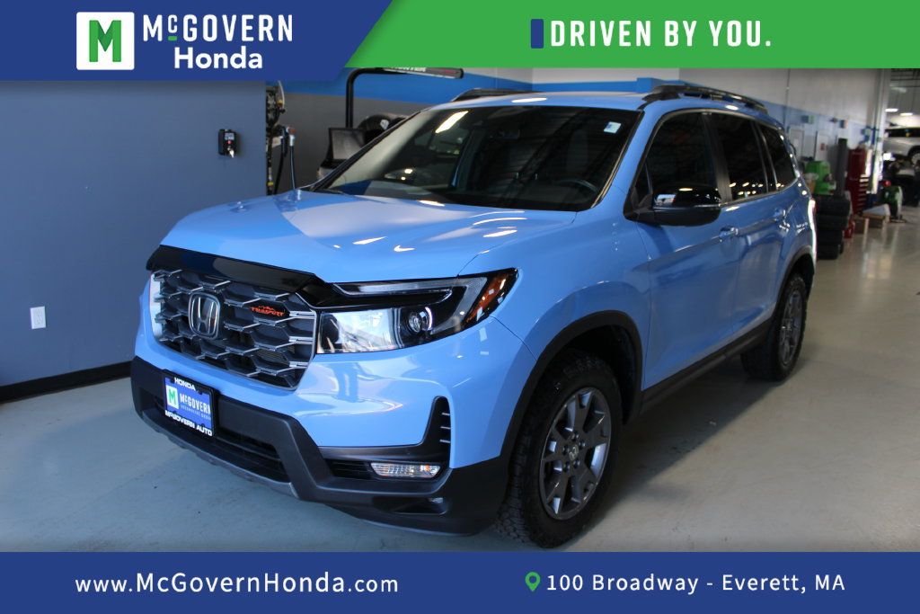 Used 2024 Honda Passport TrailSport image 1