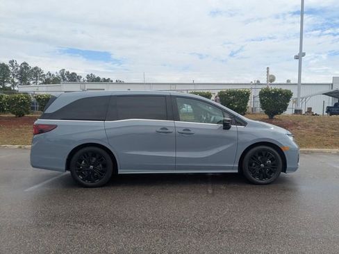 Used 2025 Honda Odyssey Sport-L image 2