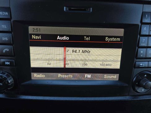 Used 2014 Freightliner Sprinter 3500 image 37