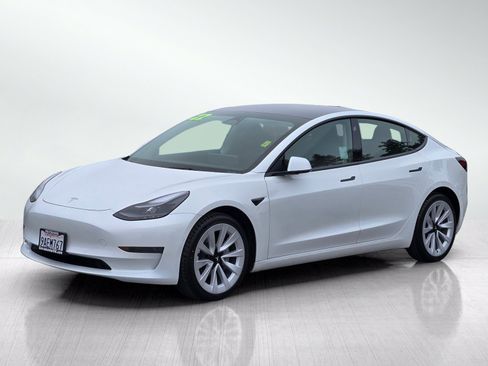 Used 2022 Tesla Model 3 RWD image 8