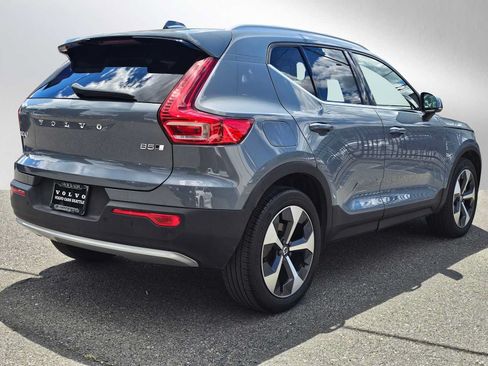 Certified 2023 Volvo XC40 B5 Plus w/ Protection Package Premier AWD/4WD image 3