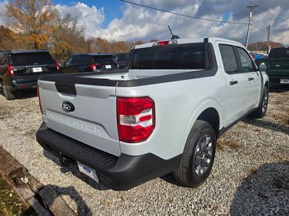 New 2025 Ford Maverick XLT w/ Equipment Group 302A