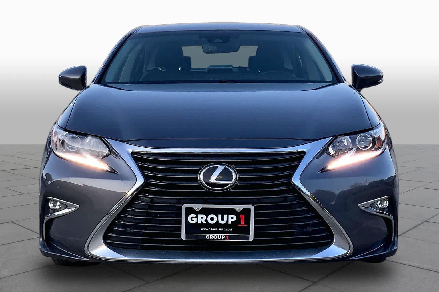 Used 2018 Lexus ES 350 w/ Premier Package FWD image 4