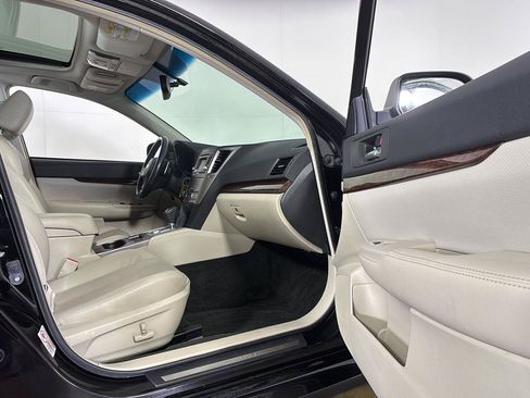 Used 2013 Subaru Legacy 2.5i Limited AWD/4WD image 14