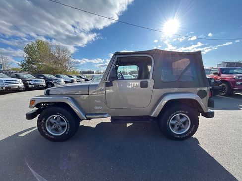 Used 2004 Jeep Wrangler Sahara w/ Dual Top Group image 8